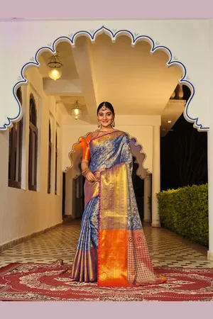 JustFashion Women Woven Design Zari Banarasi Saree With Blouse Piece