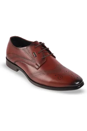 Metro Men Textured Leather Formal Brogues