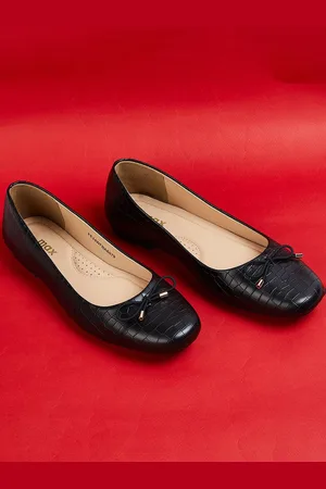 Max Collection Women Textured Ballerinas Flats