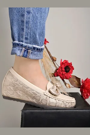 Shoetopia Girls Pointed Toe Loafers