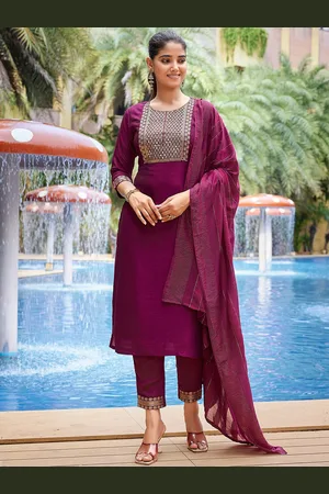 DIVASTRI Women Ethnic Motifs Yoke Design Regular Thread Work Kurta with Trousers & With Dupatta