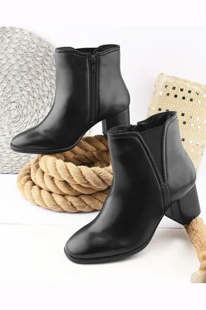 Roadster The Lifestyle Co. Women Heeled Zipper Boots