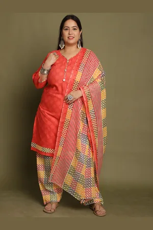 Rajnandini Women Floral Printed Regular Kurta with Salwar & With Dupatta