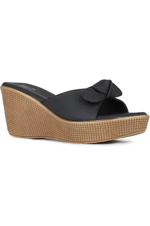 Inc 5 Women Open Toe Wedge Sandals With Bows