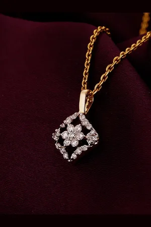 GIVA 14K Gold Square Diamond Pendant-1.14g