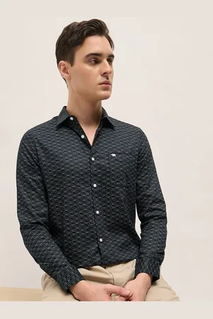 The Bear House Men Spread Collar Abstract Printed Cotton Tailored Fit Formal Shirt