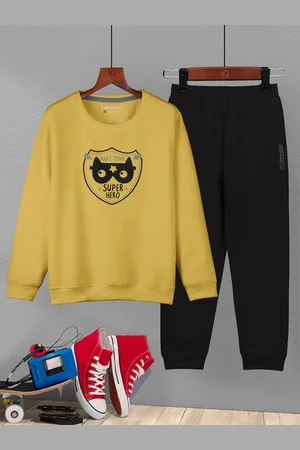 HELLCAT Boys Printed T-shirt with Jogger Trackpant