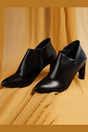 Lifestyle Women Slim Heeled Boots