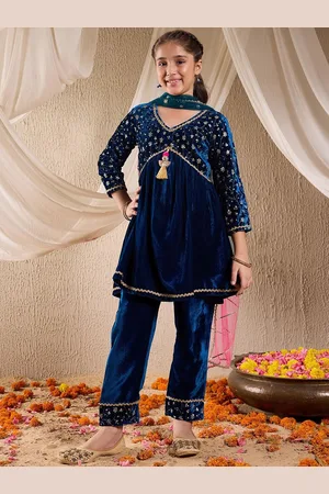 pspeaches Girls Floral Embroidered Sequinned Velvet Kurta with Trousers & Dupatta
