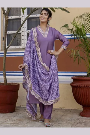Navlik Women Embroidered Regular Sequinned Kurta with Trousers & With Dupatta