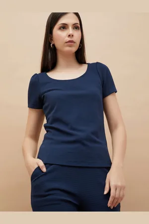 Lifestyle Women Pockets T-shirt