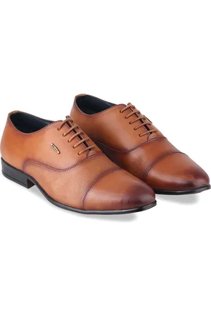 Red Chief Men Textured Leather Formal Oxfords