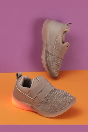 YK Boys Slip-On Sneakers