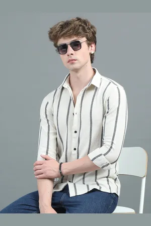 PAUL STREET Men Modern Tailored Fit Opaque Striped Casual Shirt