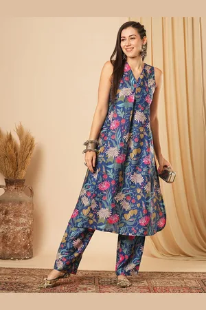 Globus Women Floral Printed Panelled Kurta with Trousers