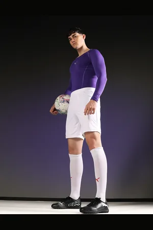 PUMA Men FUTURE 7 PLAY TT Football Shoes