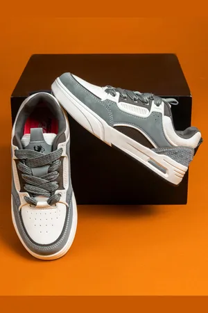 Red Tape Women Colourblocked Sneakers