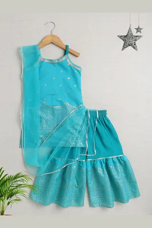 The Magic Wand Girls Floral Printed Regular Kurti with Sharara & Dupatta