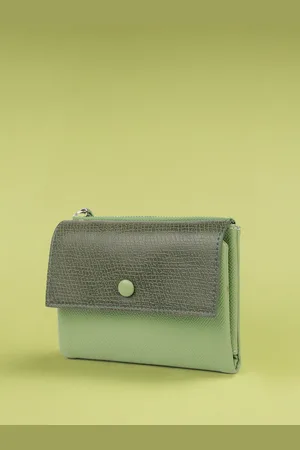 DressBerry Women Animal Textured Three Fold Wallet