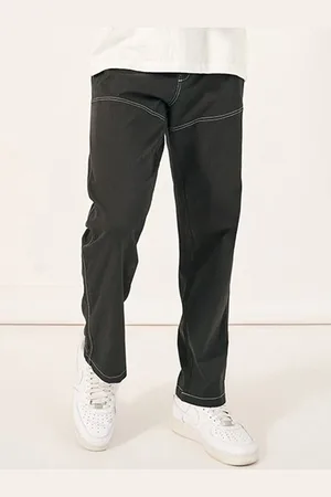 Styli Men Contrast Stitch Detail Cotton Twill Relaxed Fit Chino