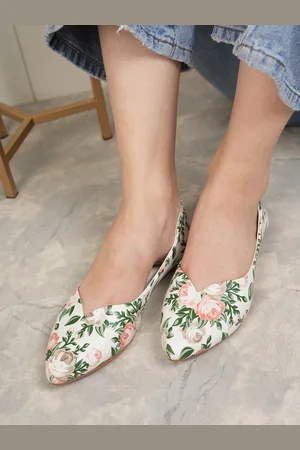 DressBerry Women Floral Printed Slip-On Ballerinas