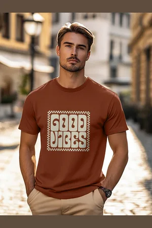 NOBERO Men Typography Printed T-shirt