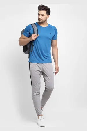 Invincible Men Round Neck Gym T-Shirt
