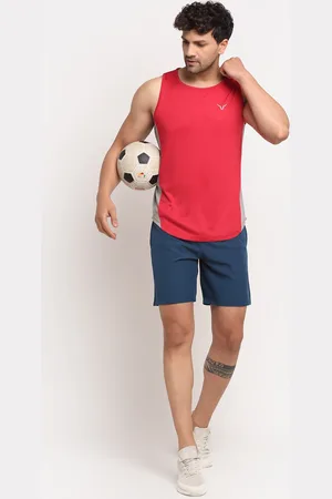 Invincible Men Colourblocked Slim Fit Training or Gym T-shirt