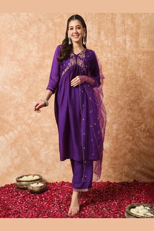 Lilots Floral Embroidered Empire Thread Work Pure Silk Kurta With Trousers & Dupatta