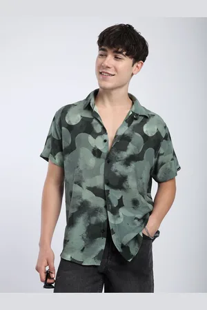 Beyoung Men Spread Collar Abstract Printed Cotton Relaxed Fit Casual Shirt