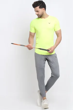 Invincible Men Round Neck Tee