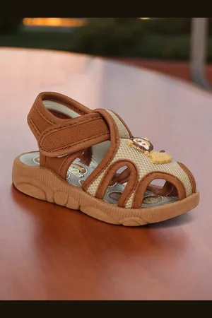 Lil Lollipop Unisex Kids Musical Chu Chu Comfort Sandals With Velcro Closing