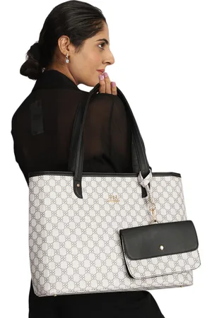 MINI WESST Women Floral Printed Structured Shoulder Bag