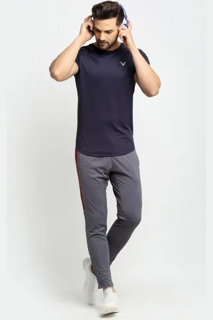 Invincible Men Scoop Round Neck Tee