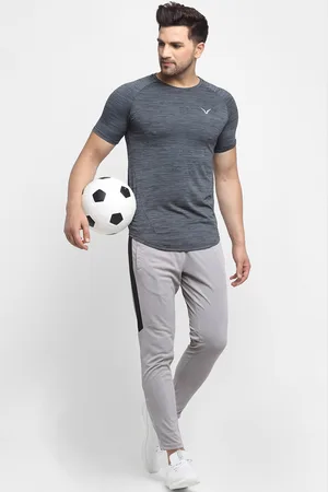 Invincible Men Fitness Tee