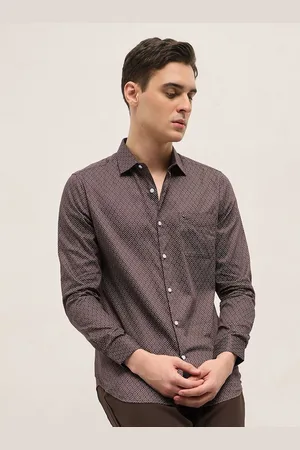 The Bear House Men Spread Collar Geometric Printed Cotton Tailored Fit Formal Shirt