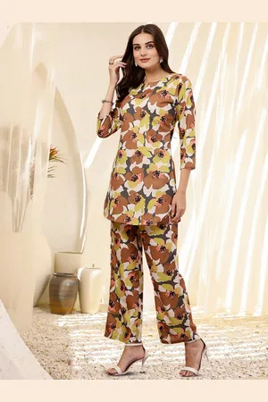 BAESD Printed Three-Quarter Sleeves Top With Trousers
