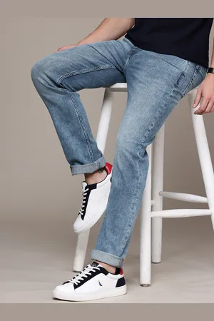 Nautica Men Straight Fit Heavy Fade Stretchable Jeans