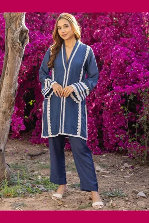 Ambraee V-Neck Regular Chanderi Silk Lace Kurta With Trousers