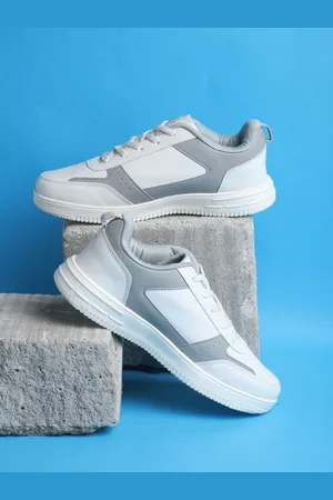 CANTABIL Men Colourblocked Running Sports Shoes
