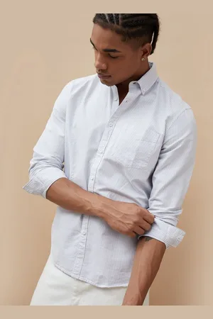 Lifestyle Men Button-Down Collar Vertical Striped Cotton Casual Shirt