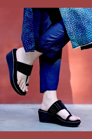 Shoetopia Women Embellished Wedge Sandals