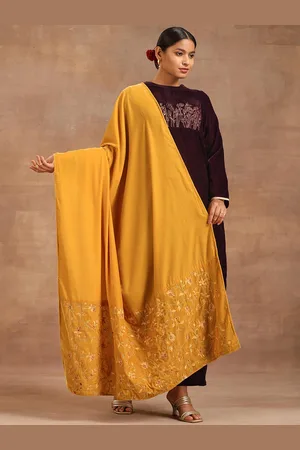 trueBrowns Women Embroidered Velvet Shawl