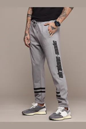 WROGN Men Typography Printed Comfort Fit Joggers