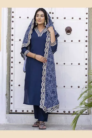 Navlik Women Ethnic Motifs Embroidered Regular Thread Work Kurta with Trousers & With Dupatta