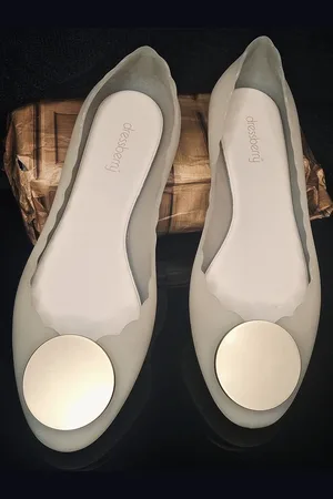 DressBerry Women Pointed Toe Ballerinas