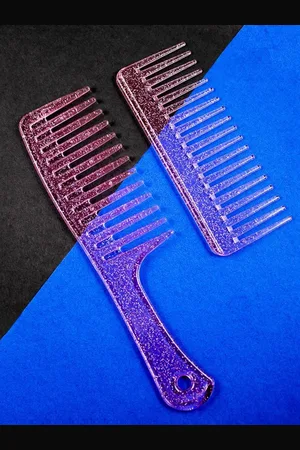 Jewelz Set Of 2 Wave & Wide Hand Design Combs - Pink