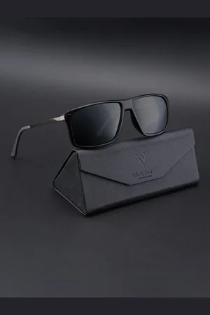VOYAGE Unisex Green Lens & Black Wayfarer Sunglasses with Polarised and UV Protected Lens