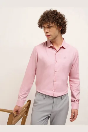The Bear House Men Tailored Fit Opaque Formal Shirt