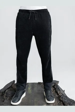 EDRIO Men Striped Regular Fit Mid Rise Trousers
